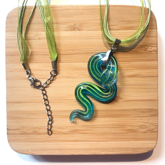 HANDMADE Glass Snake Necklace and Earring Set - Picture 4 of 4